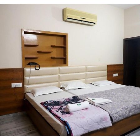 Rk Lodge Amritsar Exterior foto