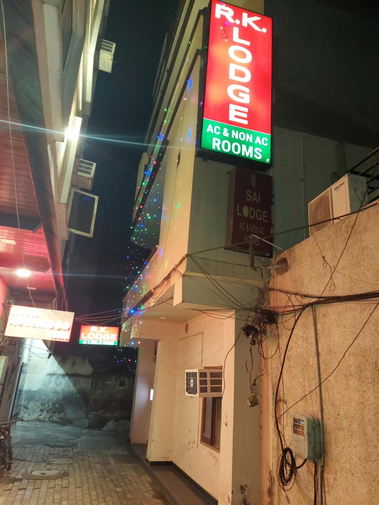 Rk Lodge Amritsar Exterior foto
