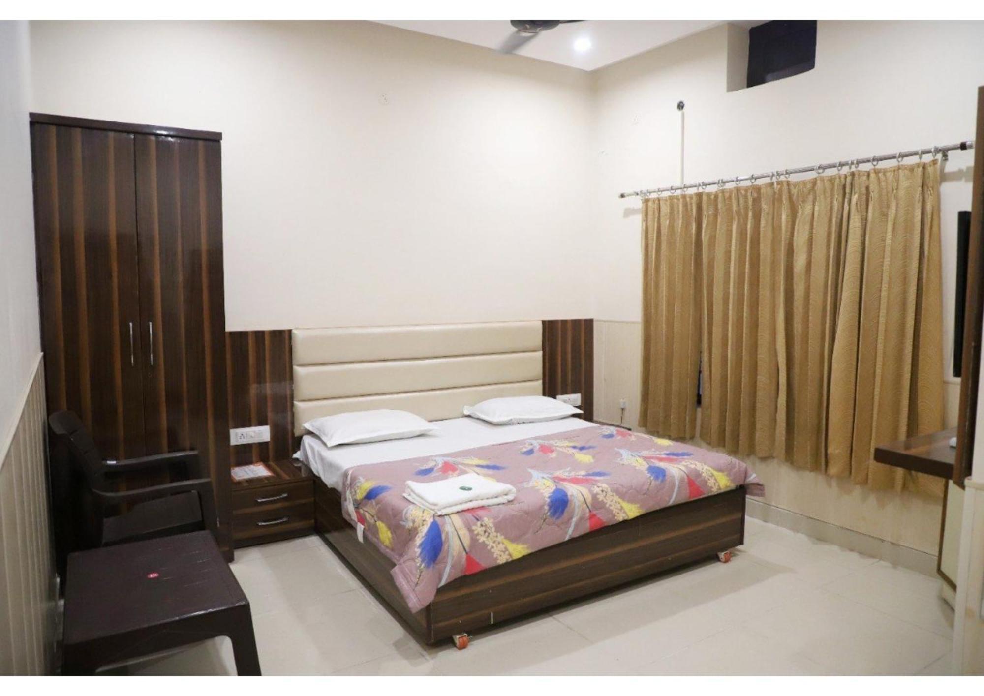 Rk Lodge Amritsar Exterior foto
