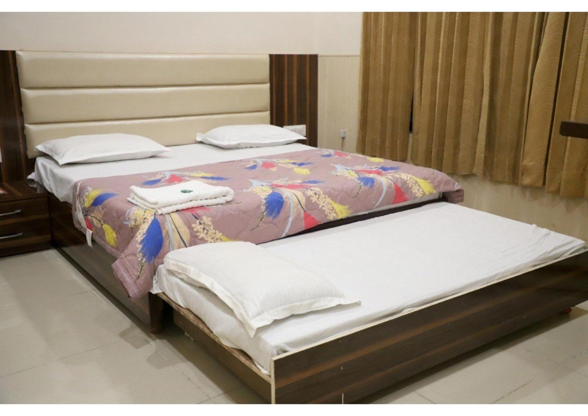 Rk Lodge Amritsar Exterior foto