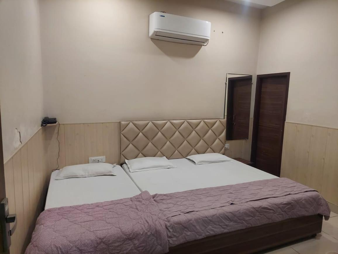 Rk Lodge Amritsar Quarto foto